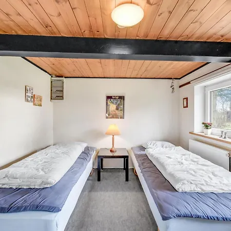 Amazing In With 3 Bedrooms And Wifi Holiday home Hemmet