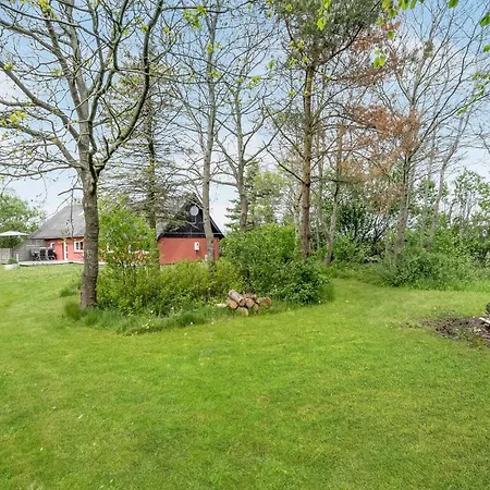 Amazing In With 3 Bedrooms And Wifi Holiday home *