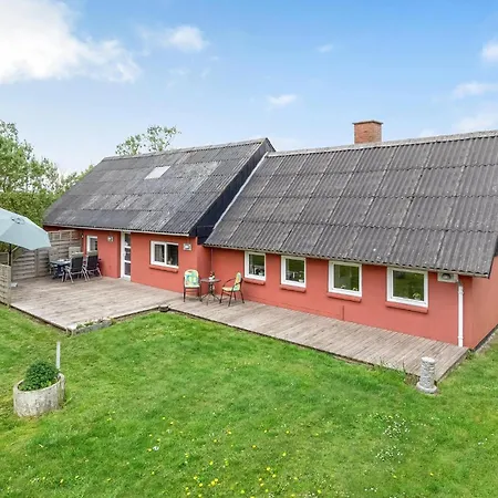 Amazing In With 3 Bedrooms And Wifi Holiday home